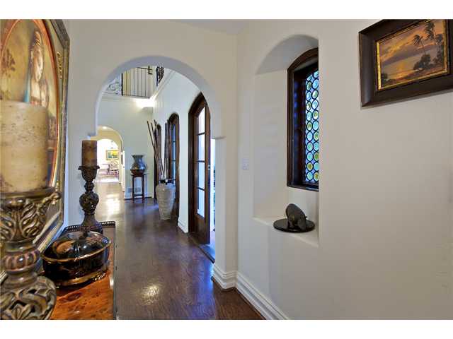 1044 Olive Ave, Coronado, CA 92118 photo 24