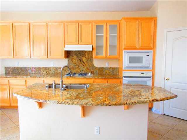 11448 Swan Lake Dr, San Diego, CA 92131 photo 2
