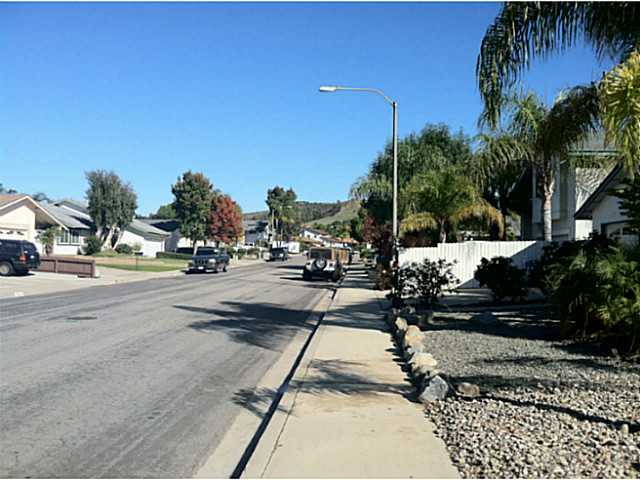 9223 Lake Hill Rd, Santee, CA 92071 photo 6