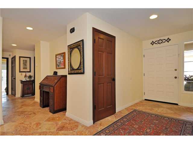 3107 Summit Dr, Escondido, CA 92025 photo 3