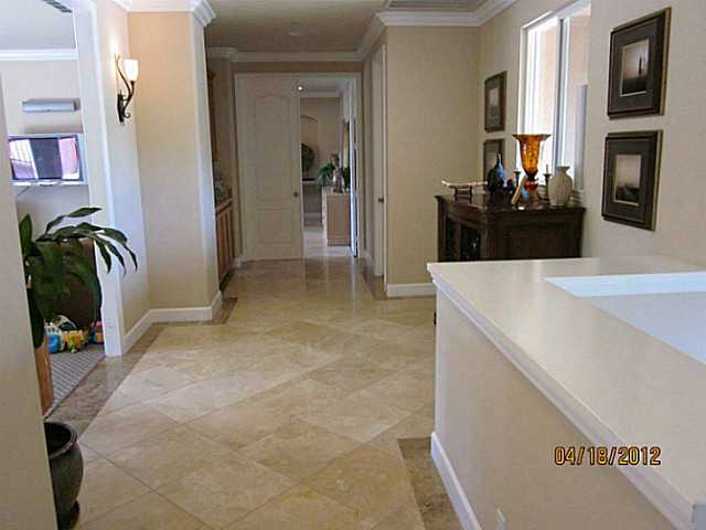 978 Thomas Pl, Vista, CA 92084 photo 10