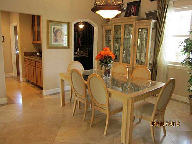 978 Thomas Pl, Vista, CA 92084 photo 5