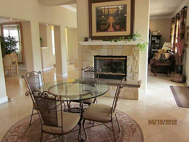 978 Thomas Pl, Vista, CA 92084 photo 3