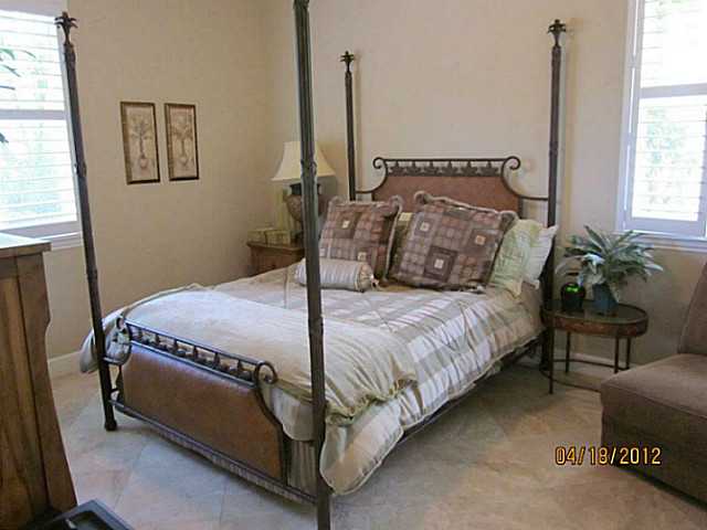 978 Thomas Pl, Vista, CA 92084 photo 11
