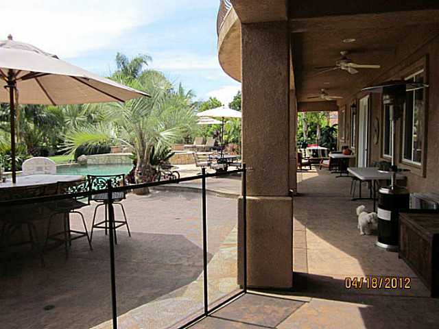 978 Thomas Pl, Vista, CA 92084 photo 17