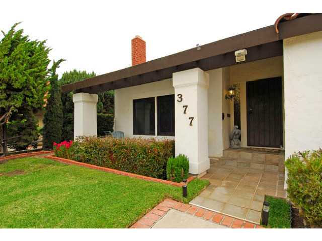 377 Willowspring Dr, Encinitas, CA 92024 photo 2