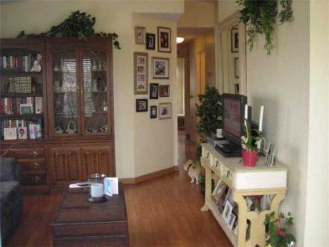 102 Sherri Ln, Oceanside, CA 92054 photo 3