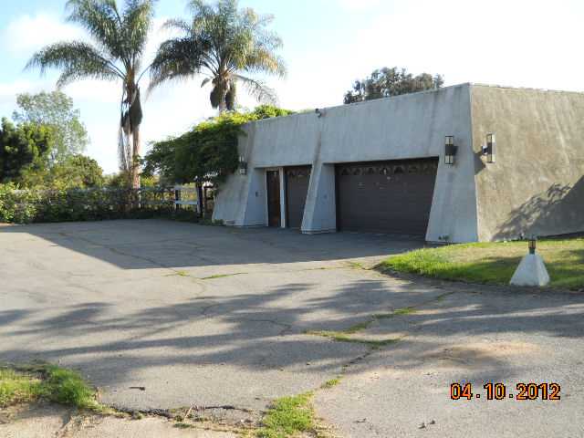 664 Tumble Creek Ln, Fallbrook, CA 92028 photo 3