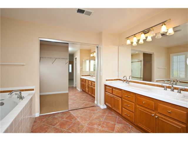 365 La Soledad Way, Oceanside, CA 92057 photo 14