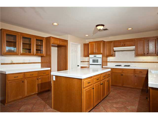 365 La Soledad Way, Oceanside, CA 92057 photo 6