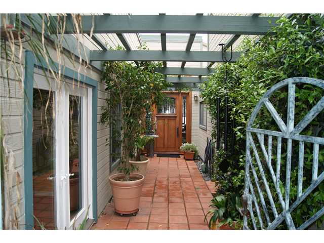 2480 Mango Way, Del Mar, CA 92014 photo 2