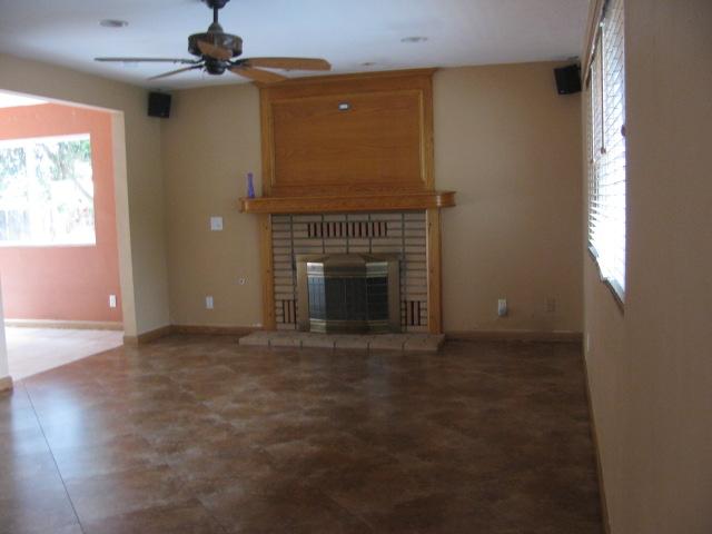 2355 S Stage Coach Ln, Fallbrook, CA 92028 photo 2