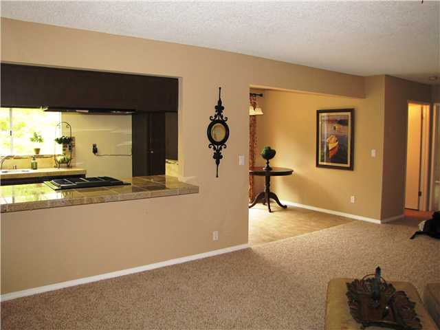 927 Granada Dr, Oceanside, CA 92056 photo 4