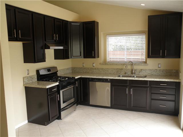 5111 Greenbrook St, Oceanside, CA 92057 photo 2