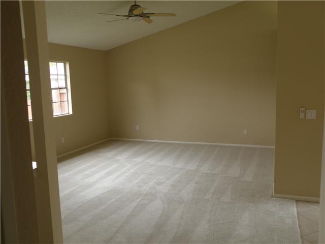 5111 Greenbrook St, Oceanside, CA 92057 photo 3