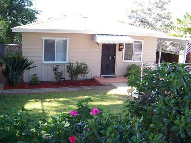 1132 E 4th Ave, Escondido, CA 92025 photo 1