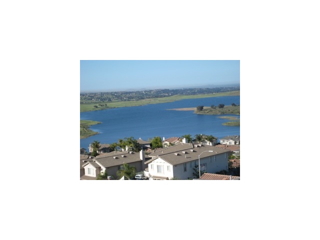 10220 Valley Waters Dr, Spring Valley, CA 91978 photo 2