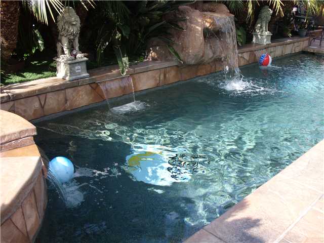 3948 Cadena Dr, Oceanside, CA 92058 photo 14