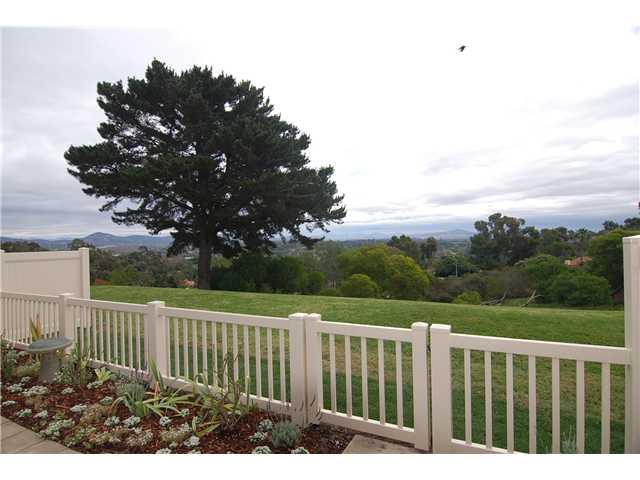 1890 Forestdale Dr, Encinitas, CA 92024 photo 1
