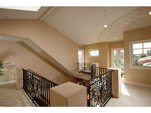 755 G Ave, Coronado, CA 92118 photo 17