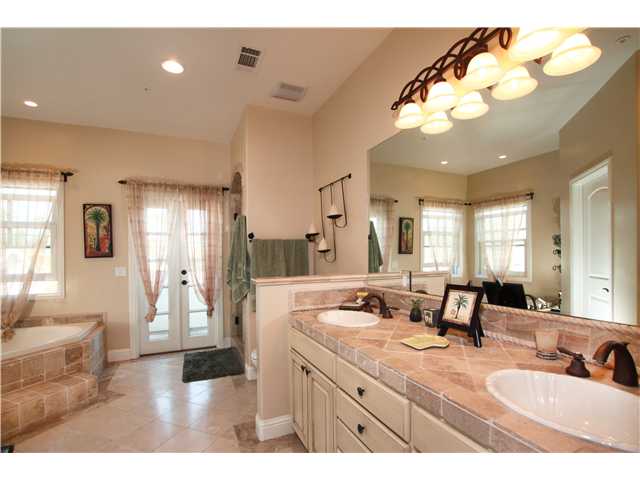 755 G Ave, Coronado, CA 92118 photo 12