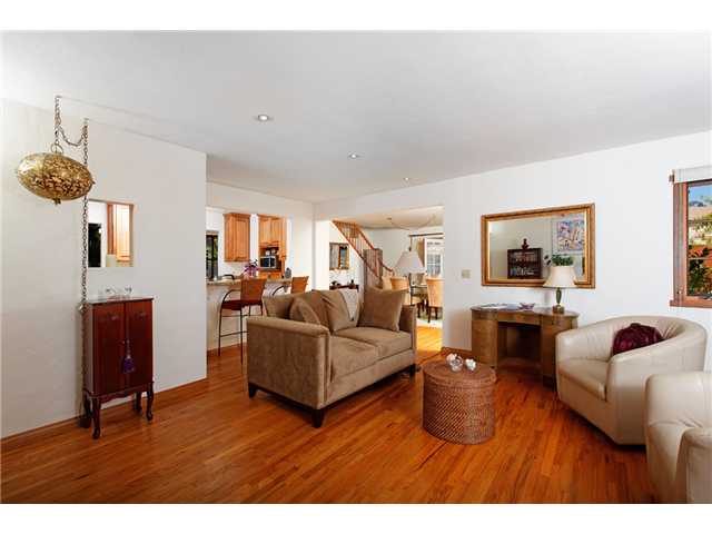740 Arenas St, La Jolla, CA 92037 photo 3