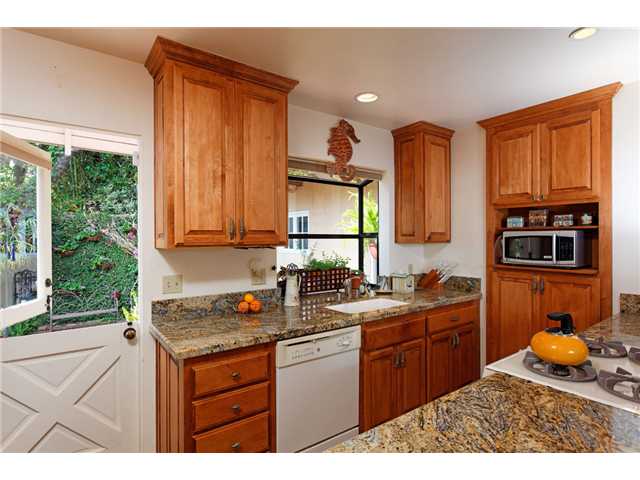 740 Arenas St, La Jolla, CA 92037 photo 7