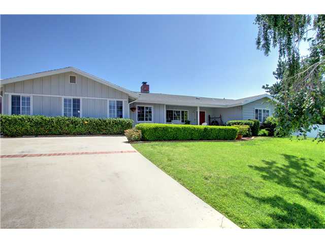 329 Sky Vis, Fallbrook, CA 92028 photo 1