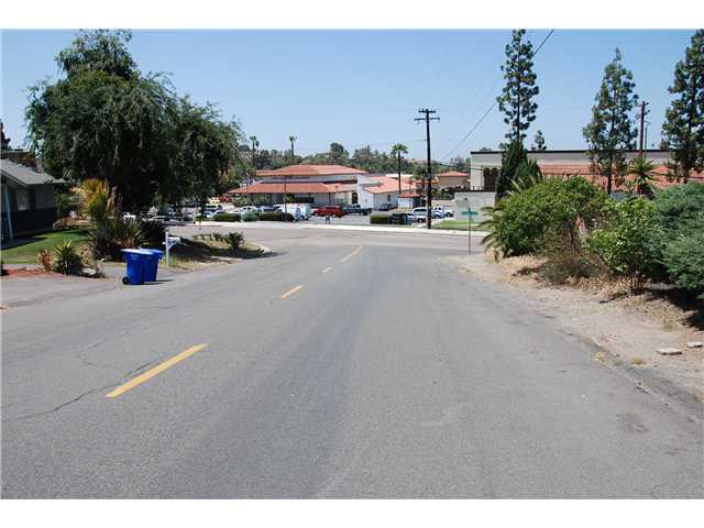 1012 Glenmere Rd, Vista, CA 92084 photo 17