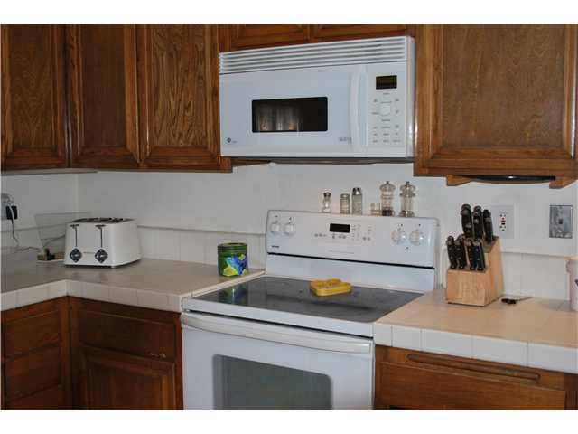 8574 Lynx Rd, San Diego, CA 92126 photo 2