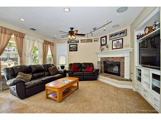 2555 Ingleton Ave, Carlsbad, CA 92009 photo 4