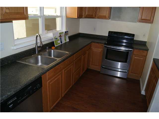 557 Davis St, Ramona, CA 92065 photo 2