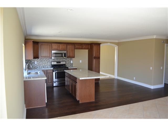 157 Linaza Ln, Spring Valley, CA 91977 photo 5