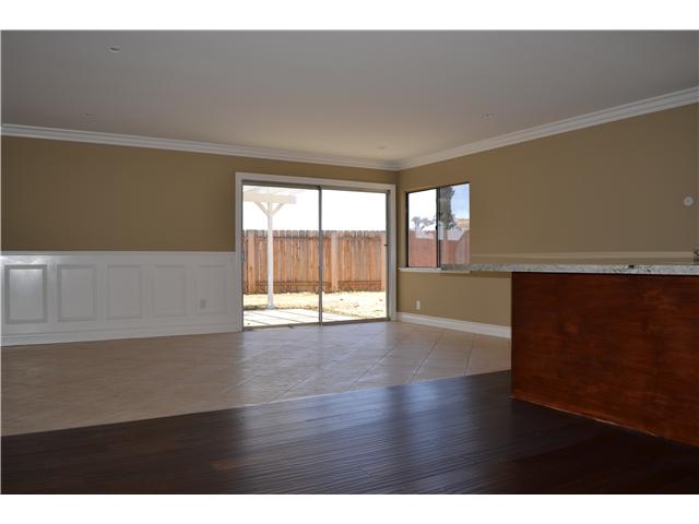 157 Linaza Ln, Spring Valley, CA 91977 photo 3