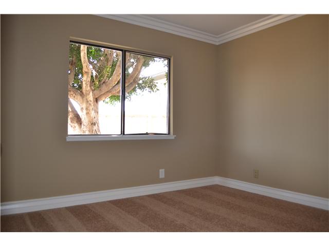 157 Linaza Ln, Spring Valley, CA 91977 photo 7