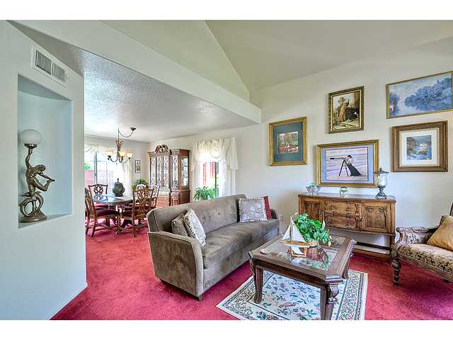 407 Calle Corazon, Oceanside, CA 92057 photo 3