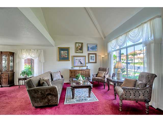407 Calle Corazon, Oceanside, CA 92057 photo 2