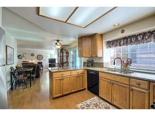 407 Calle Corazon, Oceanside, CA 92057 photo 9