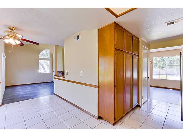 1315 Darwin Dr, Oceanside, CA 92056 photo 11