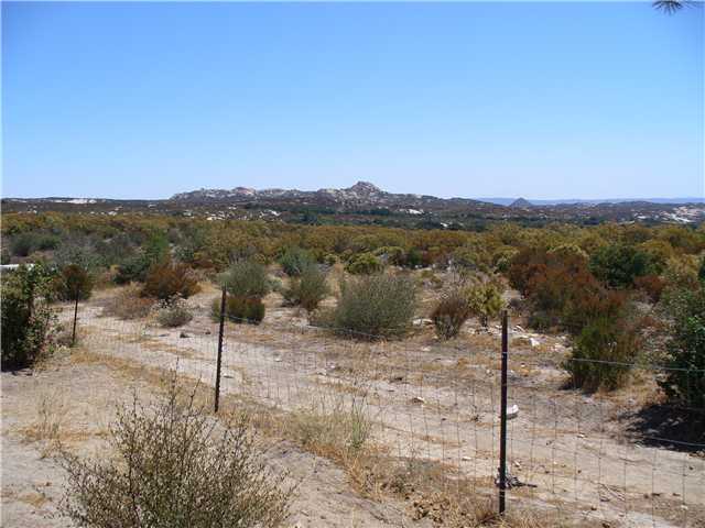 1189 Tierra Real Lane Ln, Boulevard, CA 91905 photo 3