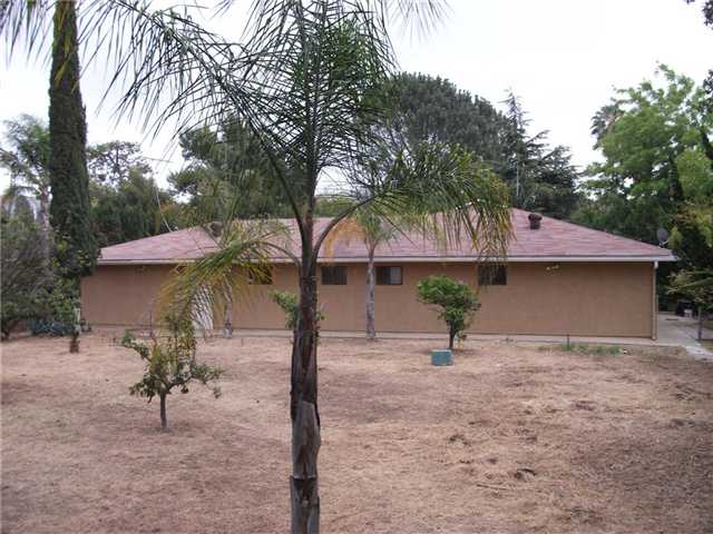 1264 Oak Dr, Vista, CA 92084 photo 5