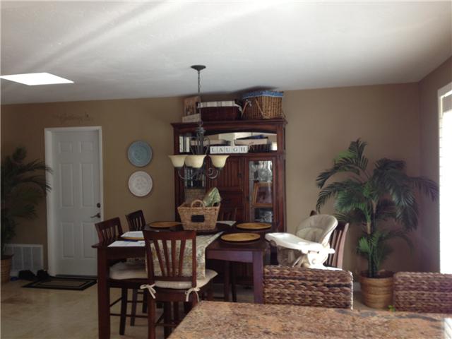 9502 Amster Dr, Santee, CA 92071 photo 4