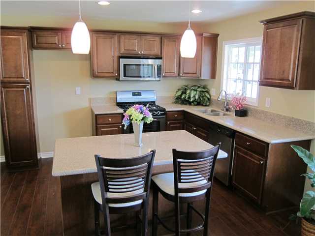 9237 Ruffin Rd, Santee, CA 92071 photo 2