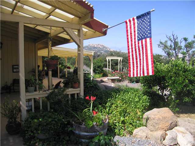 3645 Eagle Pass, Alpine, CA 91901 photo 2