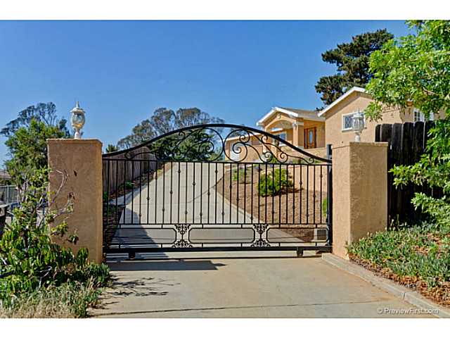 12648 Stone Canyon Rd, Poway, CA 92064 photo 2