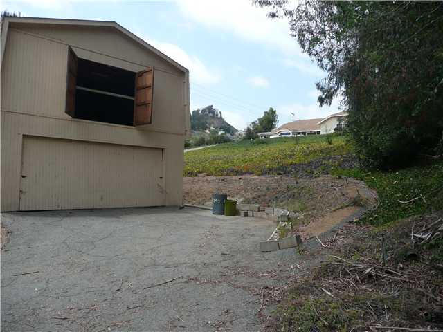 3341 Sunset Dr, Fallbrook, CA 92028 photo 3