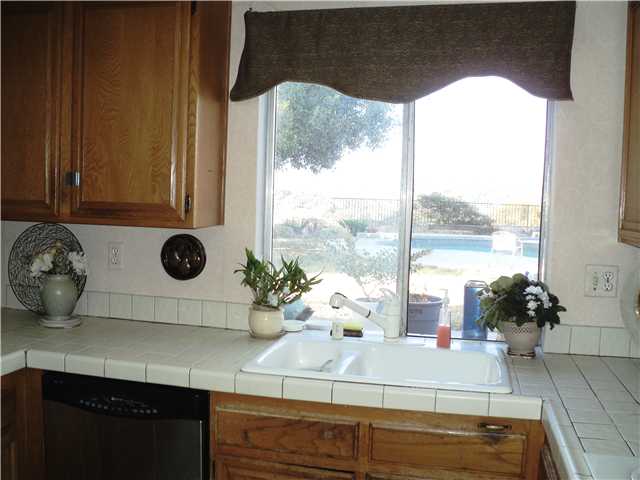8855 Ridgeton Ct, Lakeside, CA 92040 photo 9