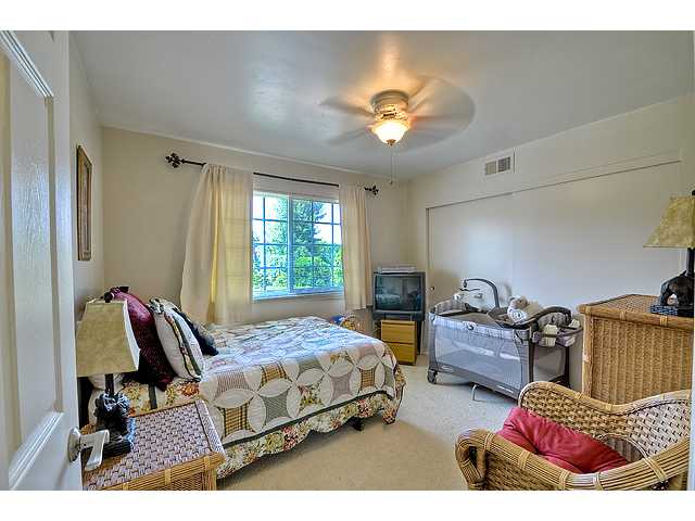 1717 Summit Dr, Escondido, CA 92027 photo 12