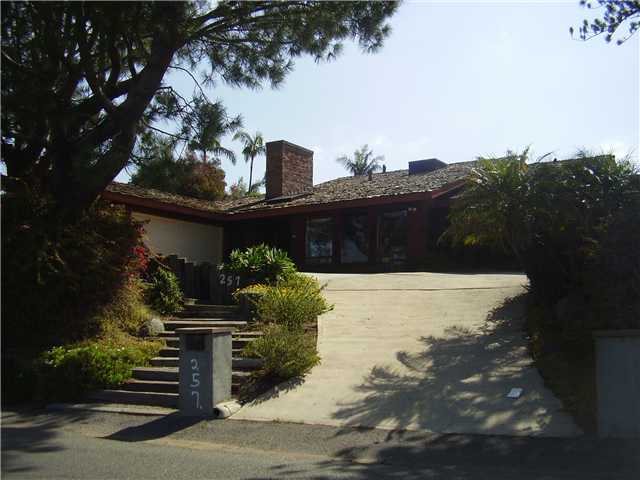 257 Sunset Dr, Encinitas, CA 92024 photo 1