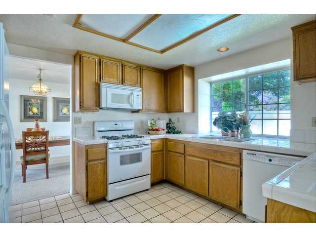 4294 Via Clemente, Oceanside, CA 92057 photo 6